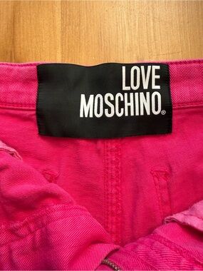 Stunning Love Moschino Hot Pink Denim Shorts - Size us 6